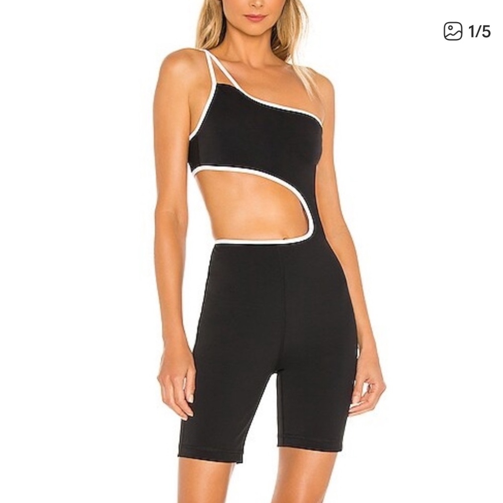 NWT GiGi C Daniella Cutout Romper Black/White  Sz M